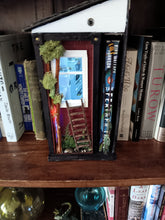 Load image into Gallery viewer, The Feather Thief Booknook with enclosed book