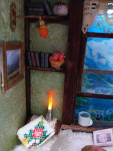 Load image into Gallery viewer, Heidi  Hatbox diorama and book