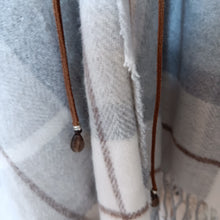 Load image into Gallery viewer, Soft cotton plaid wrap