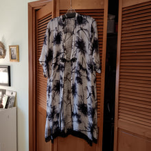Load image into Gallery viewer, Silk Kimono, Jason Wu fabric design