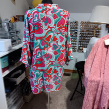Load image into Gallery viewer, Vintage hearts kimono