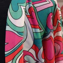 Load image into Gallery viewer, Vintage hearts kimono